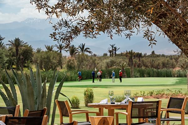 Fairmont Royal Palm Marrakech con Andgolf Travel terraza casa club