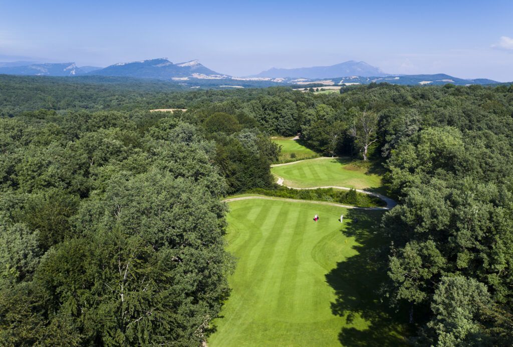 Izki golf para una escapada de golf y vinos en La Rioja alavesa