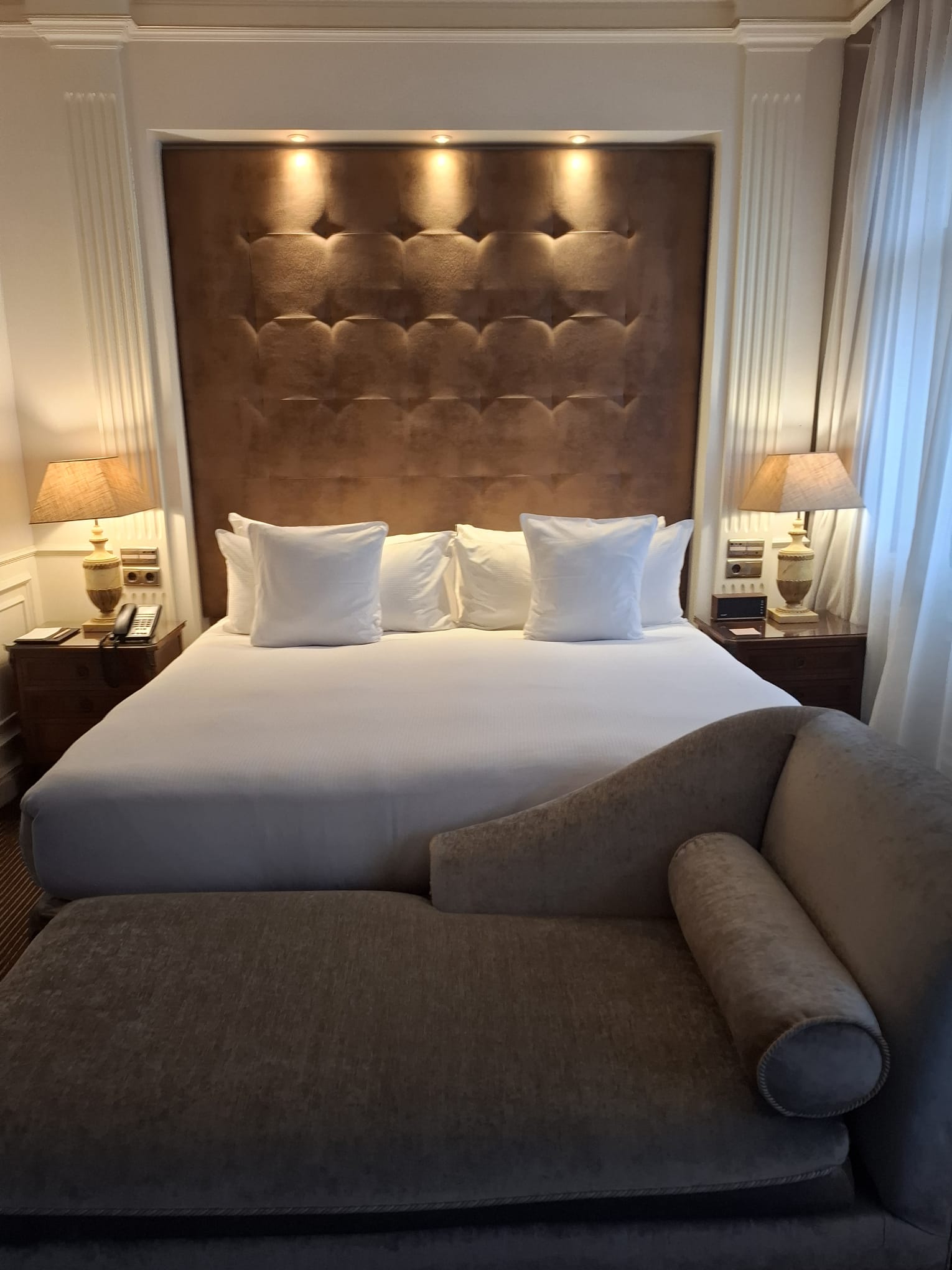 Habitación dormitorio hotel Madrid selección Andgolf Travel