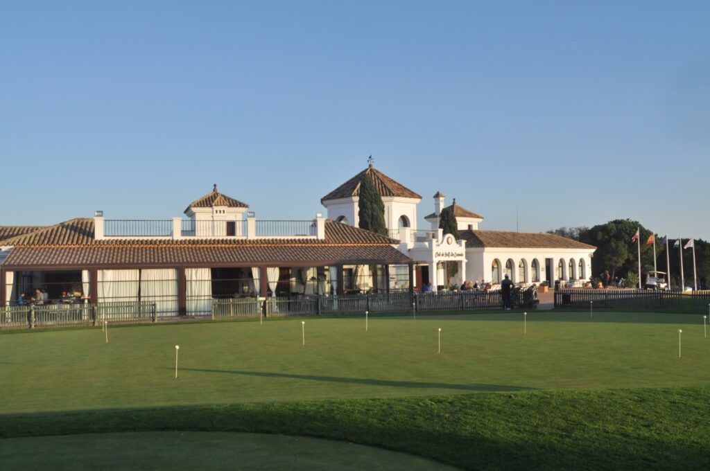 Casa Club de La Cañada campo de golf en Sotogrande, con Andgolf Travel