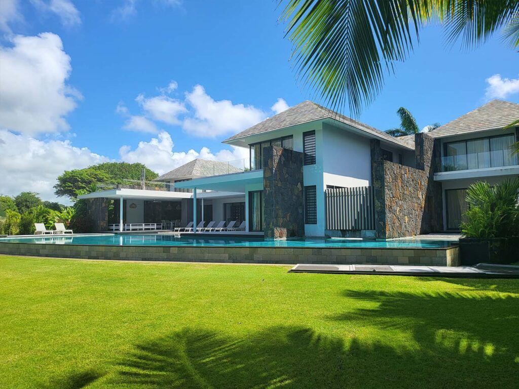 villa-aquavilla-anahita-golf-club-isla-mauricio-5-dormitorios-excepcional-piscina-jardin-golf