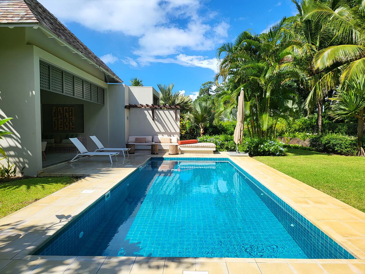 villa-deep-forest-anahita-golf-club-isle-mauricio-3-dormitorios-jardin-piscina-privada
