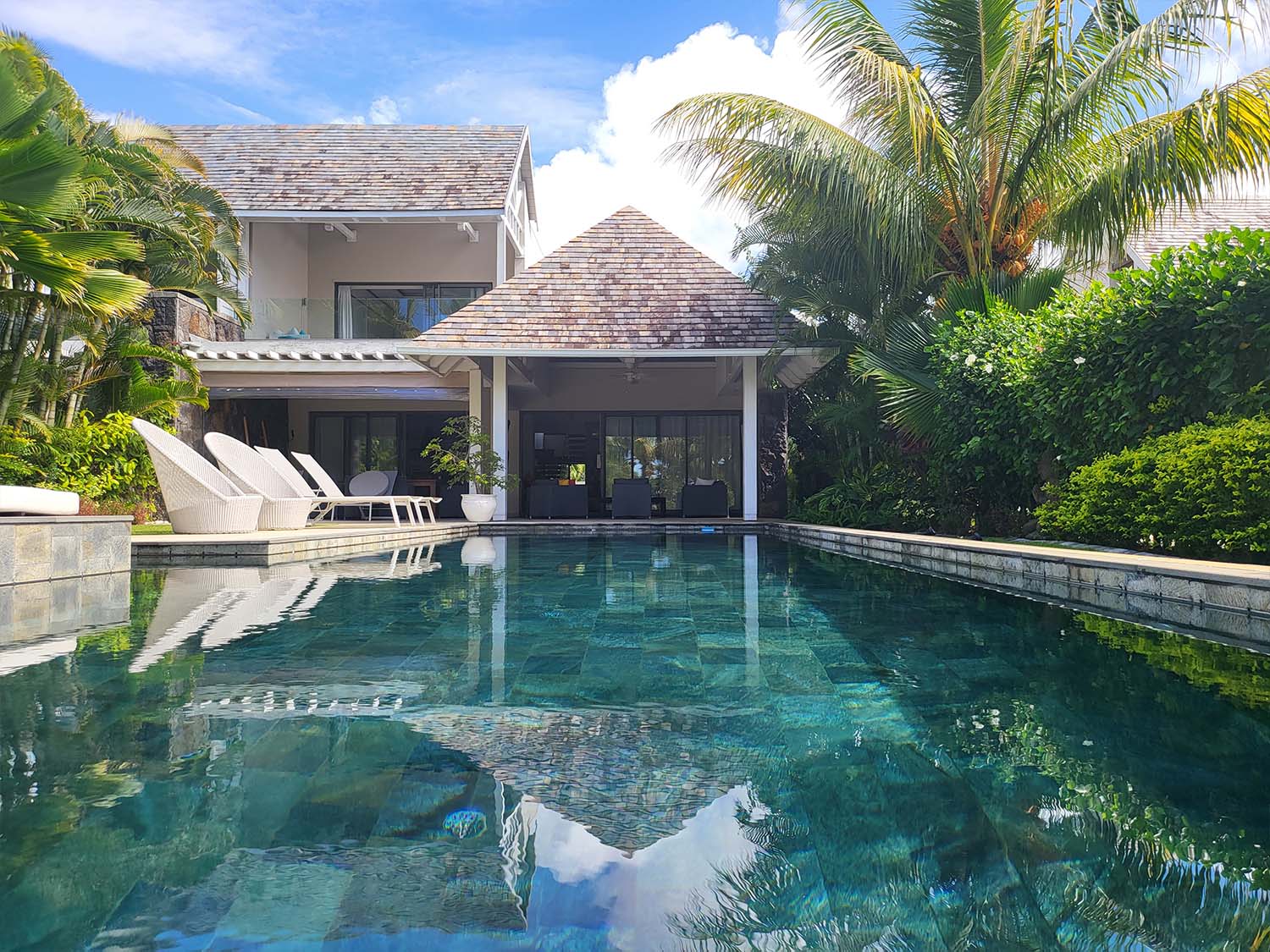 villa-flamboyante-anahita-golf-club-isla-mauricio-3-dormitorios-jardin-piscina-privada