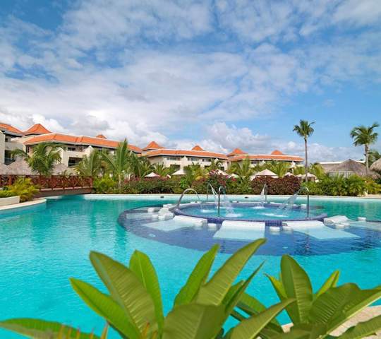Zel Punta Cana piscina