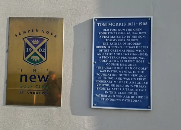Placa Tom Morris St Andrews