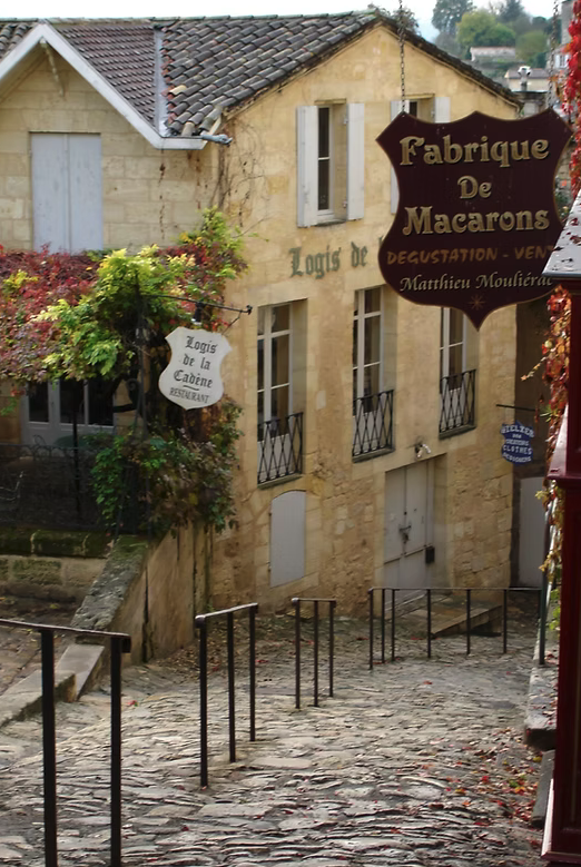 Pueblo saint emilion calles