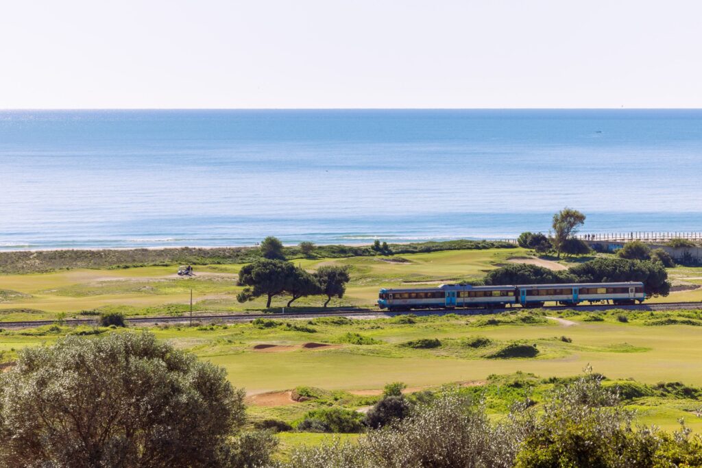 Palmares Algarve y la vía del tren
