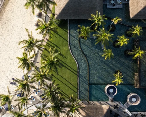 Constance-Belle_Mare_Plage-Hotel_Exterior y Aereo con Andgolf Travel Mauricio