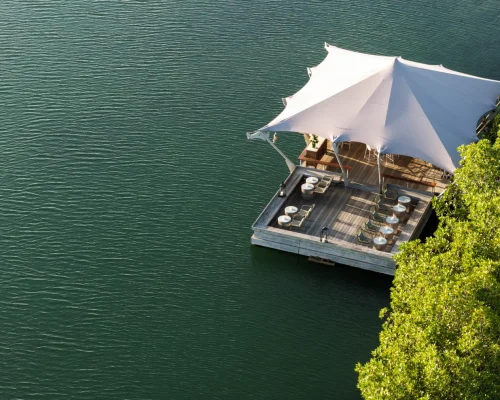 Constance-Prince_Maurice-Restaurants_and_Bars-Le_Barachois_Floating_Bar