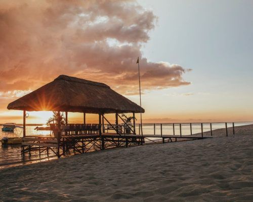 Isla Mauricio La Pirogue 4* con Andgolf Travel playa puesta sol