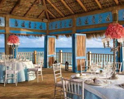 Sanctuary Cap Cana restaurante golf